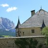 Auch das historische Schloss Colz befindet sich im historischen Ortsteil von La Villa. Foto: EMS, &copy; Peer