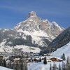 Corvara und Sassongher im Winterkleid. Foto: BS, &copy; Peer
