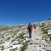 wanderer auf gardenaccia hochland