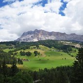 licht und schatten wiesen und heilgkreuzkofel