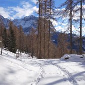 wanderweg nr rit la val biei winter