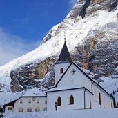 badia heiligkreuz la crusc santa croce winter