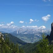 blick auf wengen la val und piz da peres