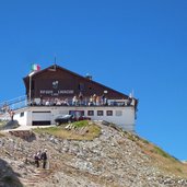 rifugio lagazuoi huette