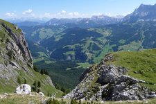 RS gardenaccia felsen blick ins tal alta badia richtung wengen la val