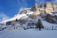 RS badia heiligkreuz la crusc santa croce winter