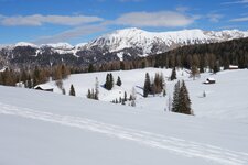 RS armentara wiesen winter und aussicht fanesgruppe fr