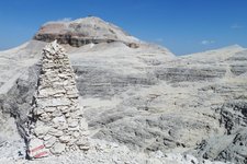 RS sentiero sella per forcella pordoi dietro piz boe