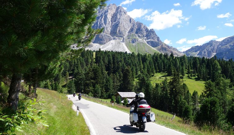 RS wiesen unter dem wuerzjoch wuerzjochstrasse motorrad