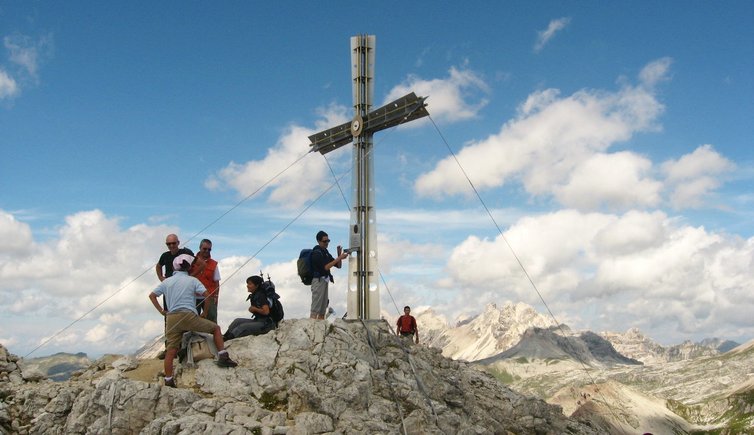 RS sassongher gipfelkreuz