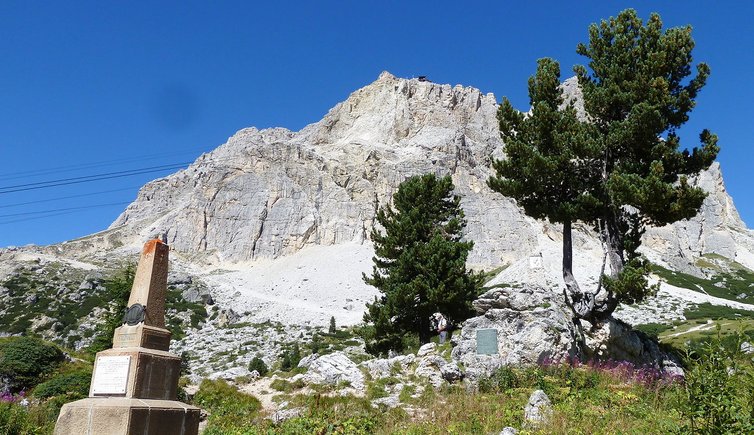 RS falzarego pass gefallenen denkmal